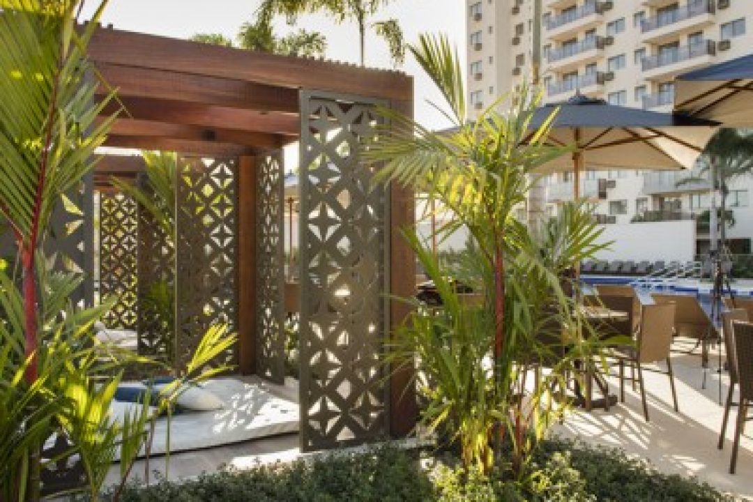 square_400-f571d57e3acdb83790710cc12d835990